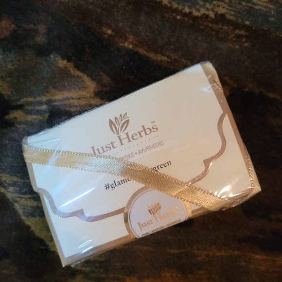 Just Herbs Mini Lipsticks - Picture 2 of 4